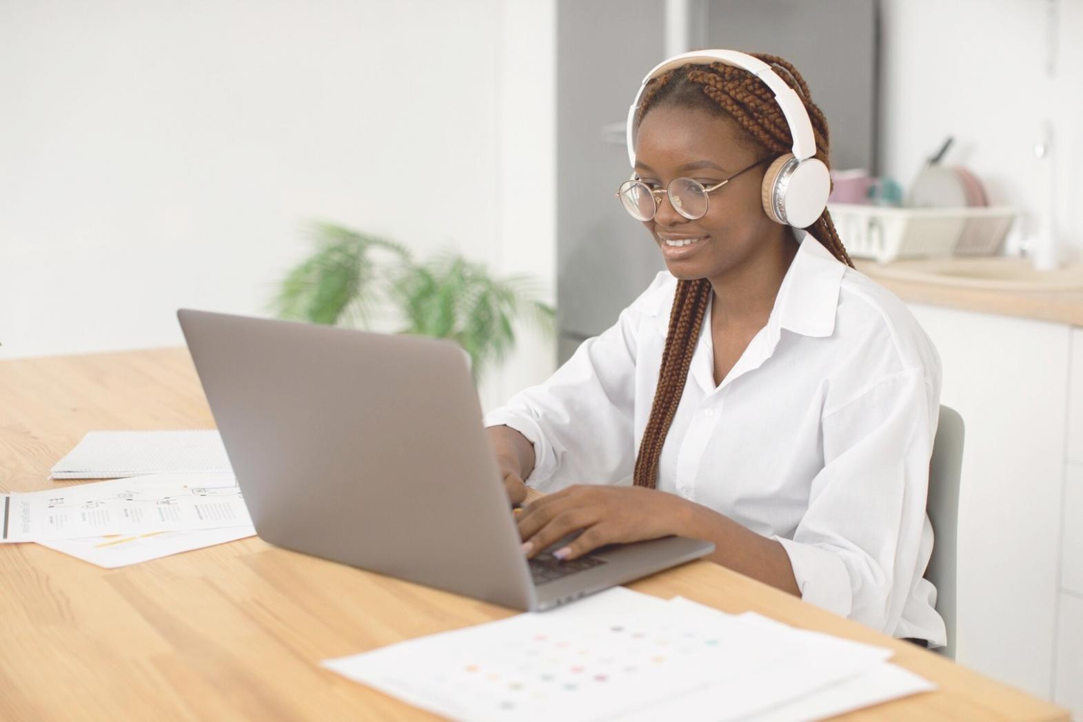 Centre technique arafeyviapaos avec équipements de formation financière